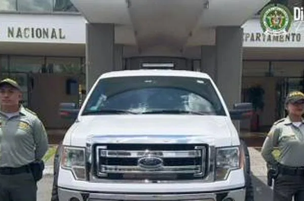 Policía del Quindío recuperó una camioneta hurtada a ocupantes de una finca. 