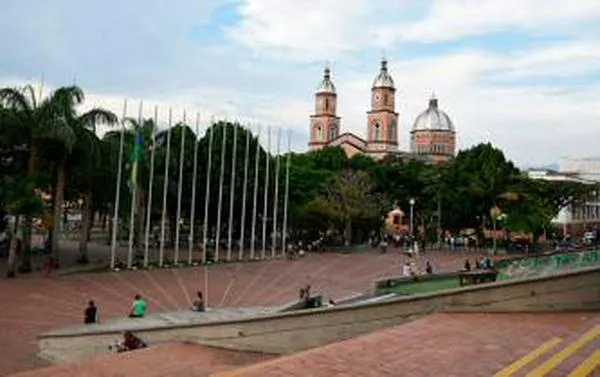 Hombre sin identificar fue asesinado con arma cortopunzante en el CAM