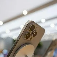 iPhone 15 Pro Max se sobrecalienta cuando se usa y hay muchos usuarios inconformes con la situación.
