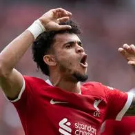 El colombiano Luis Díaz dejó ver su ambición y visión por querer ganarlo todo con Liverpool en la presente temporada. Acá, los detalles.