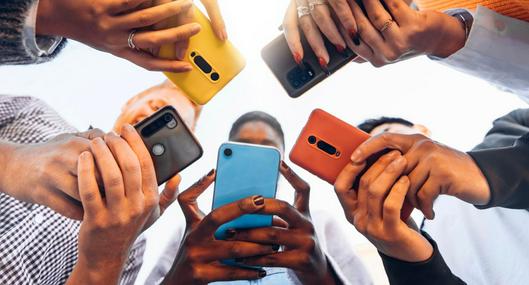 40 % de los colombianos no podrían vivir sin el celular por un día, reveló el estudio que hizo la Universidad Manuela Beltrán a 500 personas.