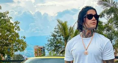 Esta es la mansión en la que Yeferson Cossio vive a las afueras de Medellín