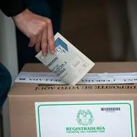 La Registraduría Nacional entregó el tarjetón actualizado de los candidatos a la Alcaldía de Cali. Se mantienen firme los nombres de diez aspirantes.