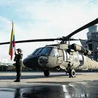 Estados Unidos donó 3 helicópteros a Colombia para la lucha contra el narcotráfico y las operaciones medioambientales. La Policía hizo el recibimiento. 