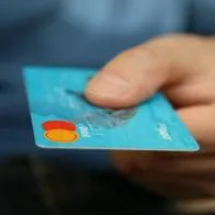 Tasa de usura en Colombia baja otra vez y beneficia deudas con tarjeta y bancos