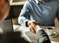 Nace una nueva alianza de dos empresas de seguros en Colombia