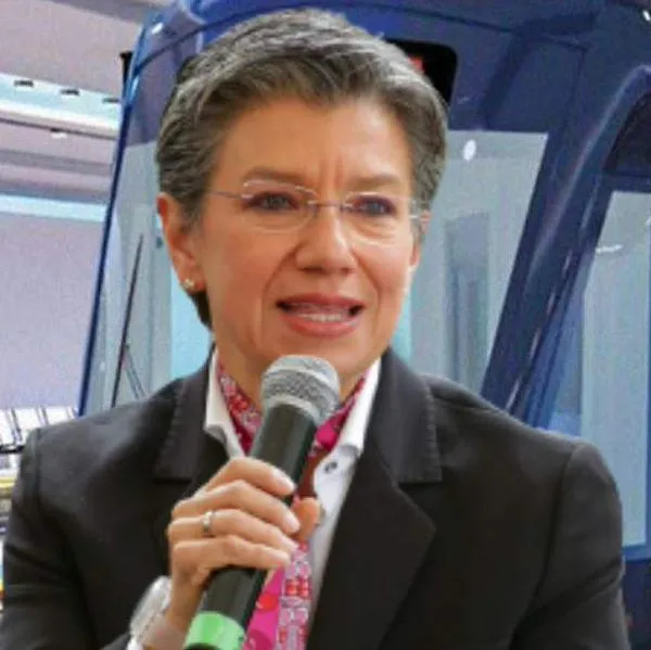 Claudia López vuelve a confrontar al Gobierno de Gustavo Petro, esta vez por la financiación del Regiotram del Norte. Gobierno no dará la plata.