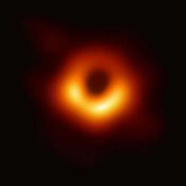 Esta es la primera evidencia de un agujero negro girando detectada por astrónomos