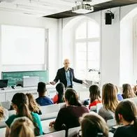 Estudiantes universitarios, en nota sobre carreras que cuestan menos de $ 5 millones, en Bogotá