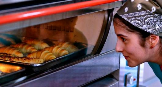 Panaderos de Colombia advierten incremento de los precios por la inflación.