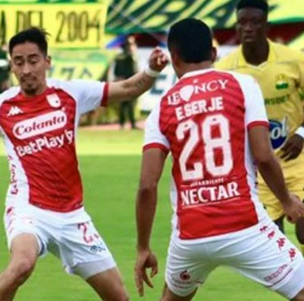 Fabián Sambueza con Independiente Santa Fe en el duelo contra Atlético Bucaramanga por Liga Betplay
