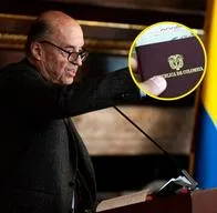 Canciller Álvaro Leyva, quien luego del caos en la entrega del pasaporte el pasado 27 de septiembre, aseguró que el servicio retomará con normalidad este lunes 2 de octubre