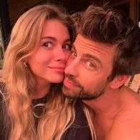 Piqué y Clara Chía fueron encarados por reportera que defendió a Shakira