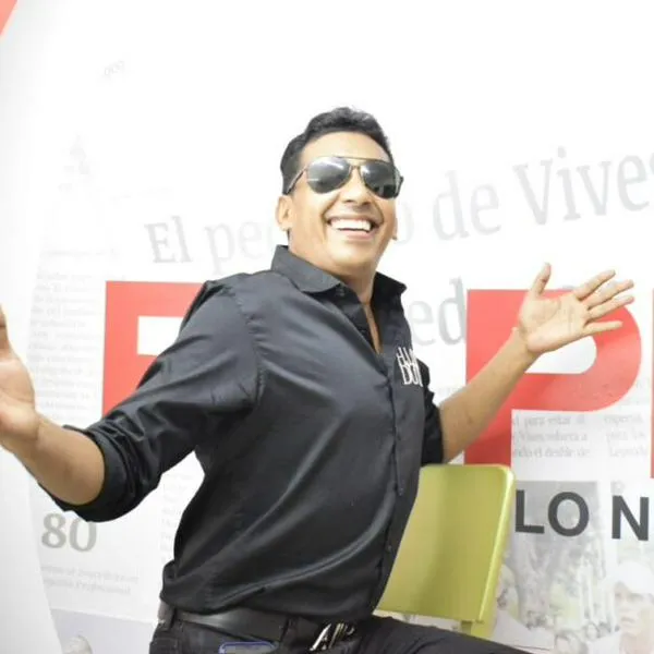 Vallero Díaz responde a los que dicen que no canta y es desafinado: “Me inyectan adrenalina”