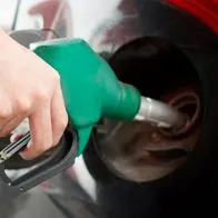Ricardo Bonilla, ministro de Hacienda, confirmó que aún faltan 3 alzas en el precio de la gasolina y lo harán antes de acabar 2023.