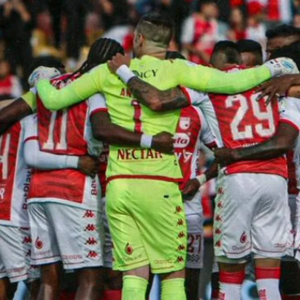 Malas noticias en Independiente Santa Fe hoy: se quedará sin 2 de sus jugadores titulares por culpa de la Selección Colombia Sub-23.