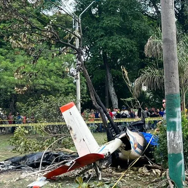 Tome nota: Anuncian desvíos tras desplome de avioneta en el centro de Cali