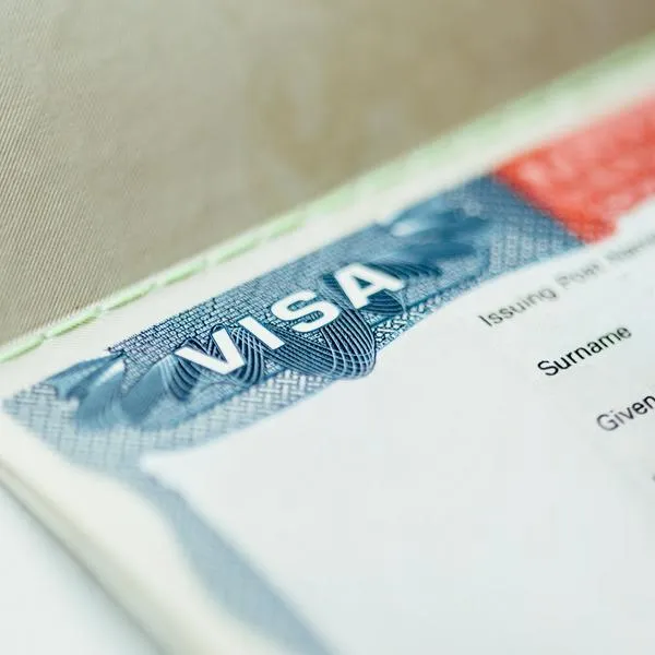 Visa americana EB-2, qué es, cómo solicitarla y qué se debe tener en cuenta
