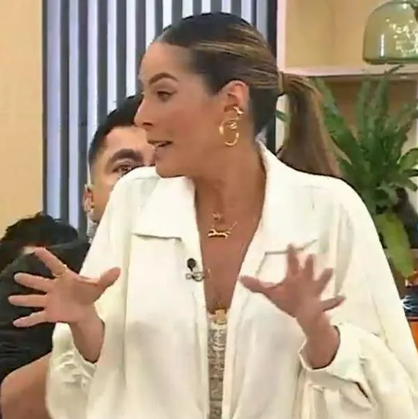 Foto de Carolina Soto, en nota de que la presentadora en Día a día se asustó en simulacro de temblor en Caracol (video)