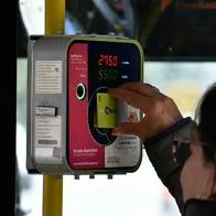 Al Transmilenio se puede entrar con tarjetas de varios bancos, no solo con la 'Tullave'.