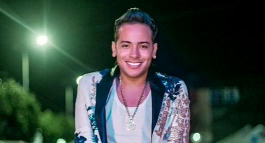 Orlando Liñán, de Canal RCN, fue agredido en concierto por fanático borracho