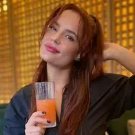 La actriz Ana Lucía Domínguez sorprendió con su última foto de redes sociales: seguidores dicen que se parece a Karol G. Posó sin maquillaje.