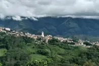 Hombres armados bajaron a mujer de una chiva en Ituango y la asesinaron