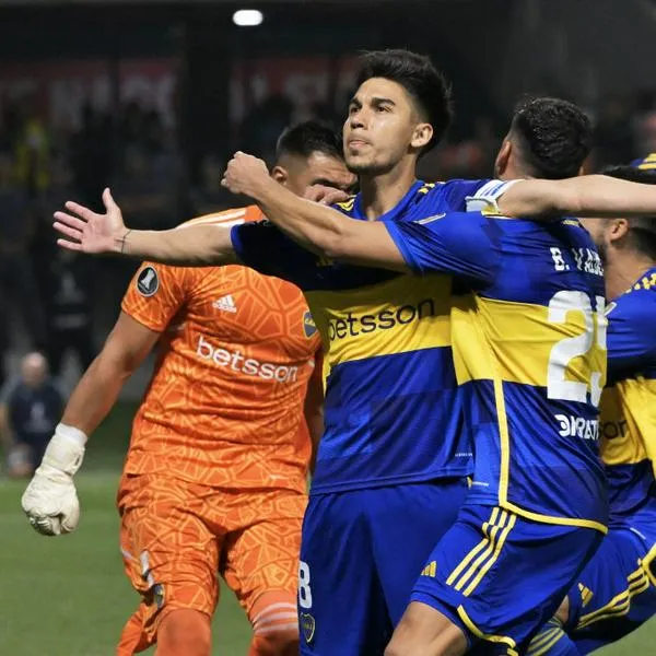 Paul Fernández celebra el gol definitivo para clasificar a Boca Juniors a la final de la Copa Libertadores.
