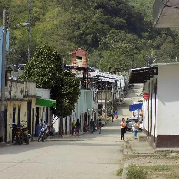 Disidencias y Ejército en Tolima tienen enfrentamiento en vereda Rioblanco