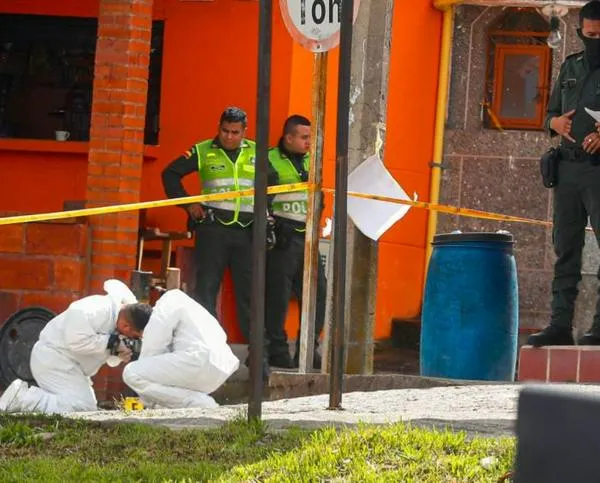 Envían a prisión dos hombres y una mujer por el asesinato de dos policías en Bello