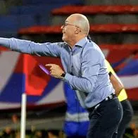 Alfredo Arias, técnico de Medellín, estalló contra el arbitraje colombiano luego de quedar eliminado de la Copa Colombia. Acá, los detalles.