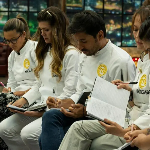 'Nela' González, Daniela Tapia, Adrián Parada, Carolina Acevedo y Natalia Sanint, semifinalistas de 'Masterchef Celebrity'