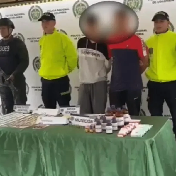 Fiscalía General y la Policía de Tuluá logró la captura de dos hombres que vendían fentanilo y otro tipo de drogas en el municipio.