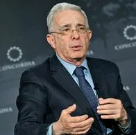 Álvaro Uribe no ha sido el único expresidente que ha ido a juicio, Ernesto Samper y Gustavo Rojas Pinilla debieron responder ante la justicia de Colombia.