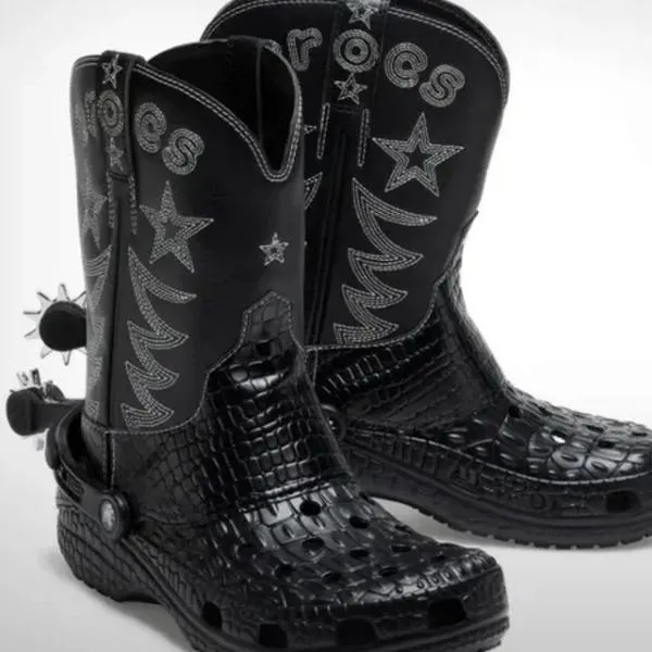La famosa marca Crocs sorprendió con unas nuevas botas vaqueras: su costo sorprendió a más de uno, pues supera más de medio millón de pesos.