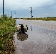 En Floridablanca, mujer murió atropellada por una moto, su perro se quedó con ella