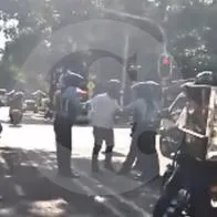 En Bello, motociclista golpeó a un agente de tránsito y le fracturó dos dedos a un operario de una grúa