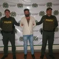 En el Huila, capturaron a un hombre por agredir gravemente a sus hijas con armas, una tiene 18 años y la otra es su hijastra de 23.