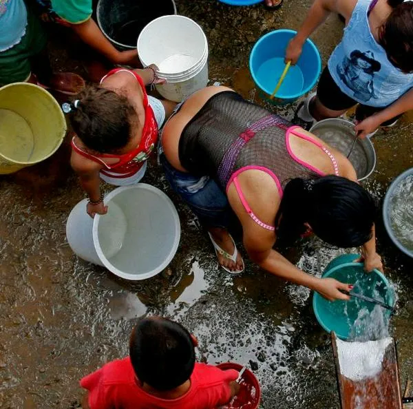 EPM anunció cortes de agua en Medellín, Itagüi y Envigado por lavado de tanques.