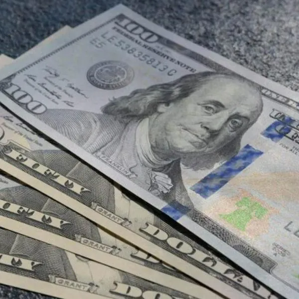 Dólar en Colombia en jornada Next Day cerró a la baja este lunes