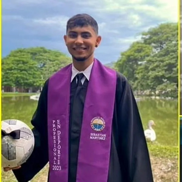 ¡Un ejemplo!, trabajando en los semáforos Sebastián se pagó la universidad