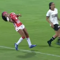 Insólito penal que le pitaron a Independiente Santa Fe en Copa libertadores femenina.