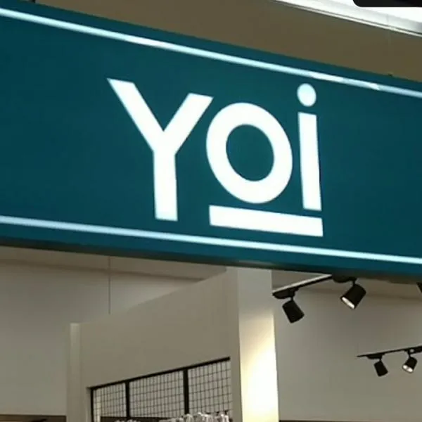 Quiénes son los dueños colombianos de YOI, tienda 'coreana' que le compite a Miniso