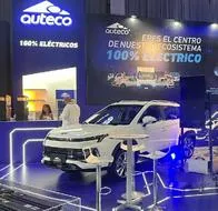 Auteco se está llevando las ventas de vehículos eléctricos en Colombia y pega duro a las grandes marcas. Revelaron cifras.