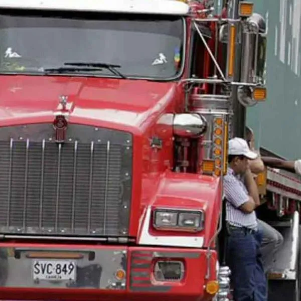 Gremio de transportadores advierte nuevo paro por subida del ACPM; esto dicen