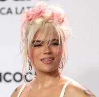 La cantante Karol G sorprendió al abrir un programa de becas para estudiar en la universidad y aclaró cuáles son los requisitos. Dará subsidio.