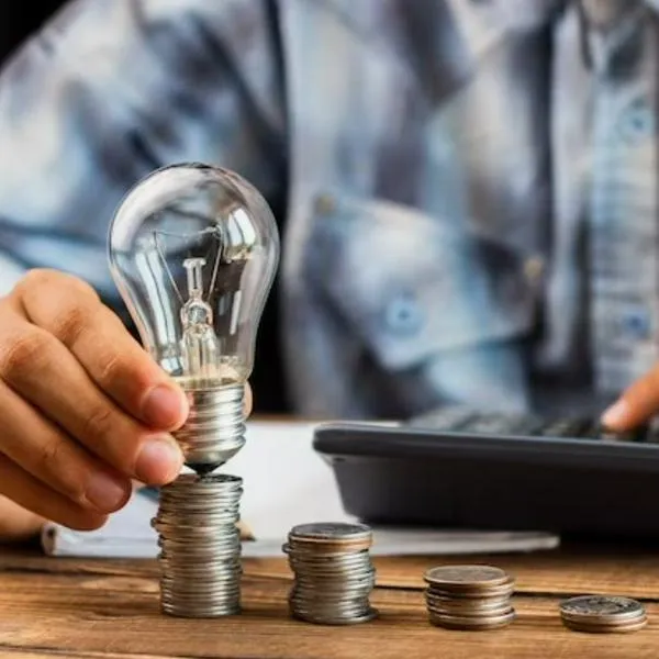 Gobierno Petro reveló plan para reducir tarifas de energía y advirtió que vivienda de miles de colombianos cambiarían desde noviembre.