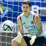 James Rodríguez, fue arquero de la Selección Colombia antes de partido ante Uruguay