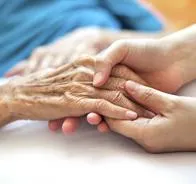 Mujer en el hospital. En relación con caso de abuso a abuela en Boyacá.