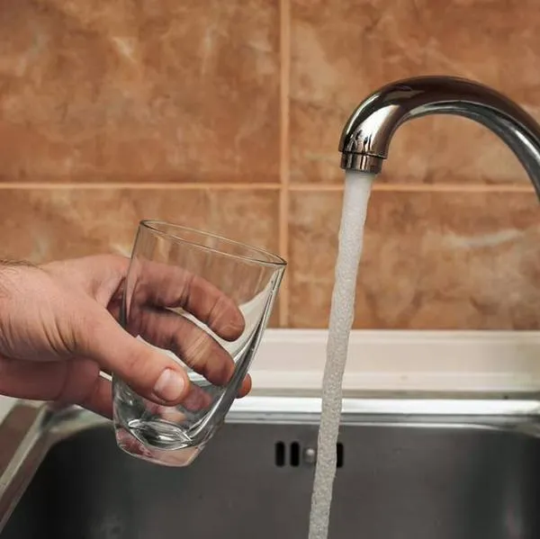 Cortes de agua y luz hoy en Cali: varios barrios se quedarán sin servicio por reparaciones en el sistema de eléctrico y de acueducto en la ciudad.